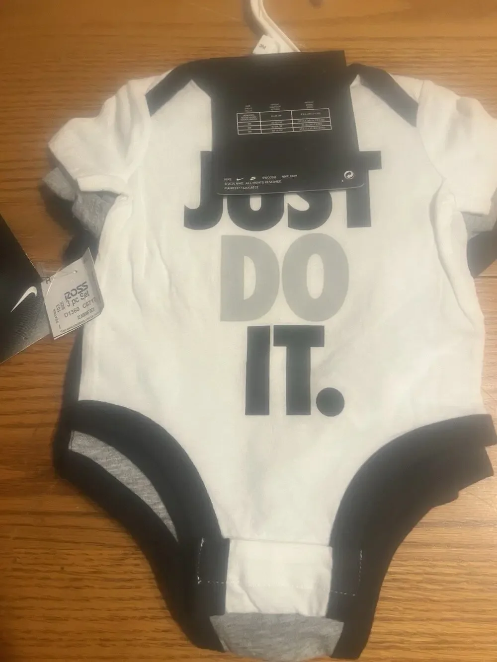 Nike Baby “Just Do It” 3-Pack Bodysuits White Multi Size 3M NWT